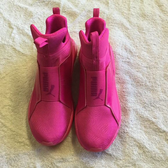 puma fierce bright pink glo